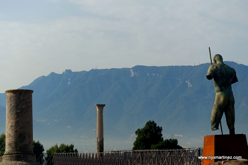 Pompeii travel